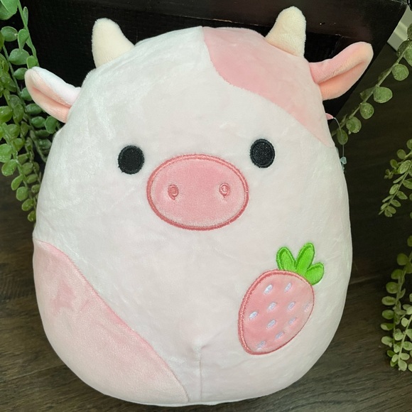 SOLD — Reshma the Strawberry Cow Squishmallow — Hot Topic Exclusive - Picture 1 of 4